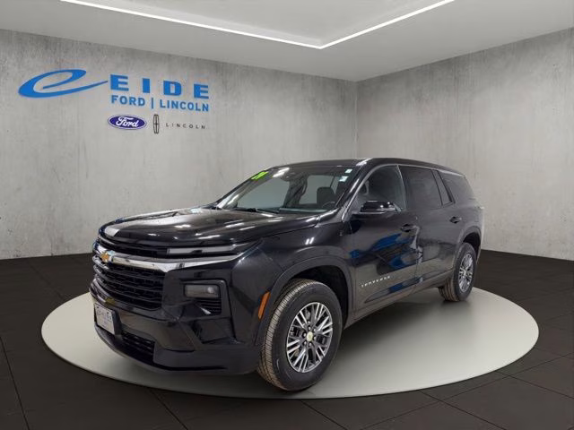 2024 Mosaic Black Metallic Chevrolet Traverse LS AWD SUV