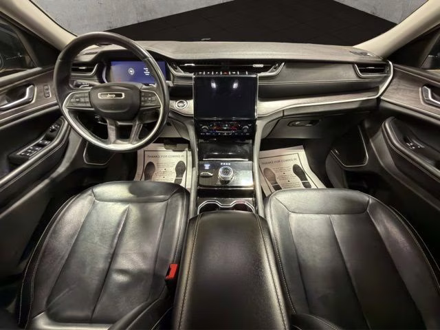 2021 Diamond Black Crystal Pearlcoat Jeep Grand Cherokee L Limited 4X4 SUV