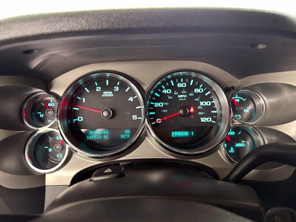 2011 Sheer Silver Metallic Chevrolet Silverado 2500HD LT 4X4 Truck