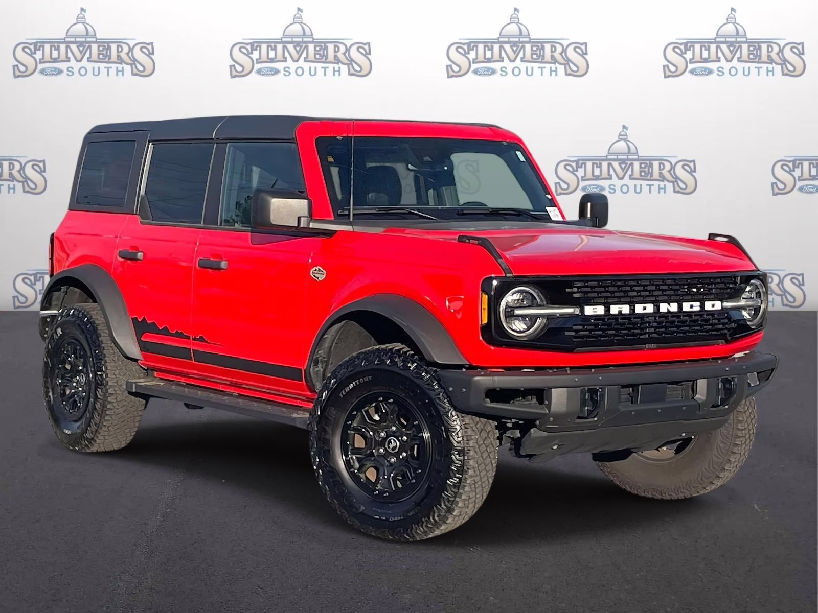 2024 Race Red Ford Bronco Wildtrak 4X4 SUV