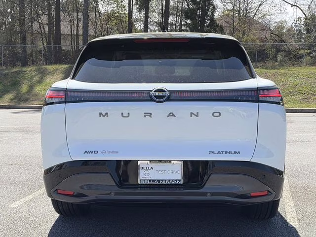 2026 Everest White Pearl/Black Nissan Murano Platinum AWD SUV