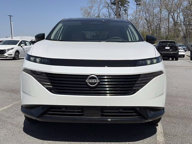 2026 Everest White Pearl/Black Nissan Murano Platinum AWD SUV