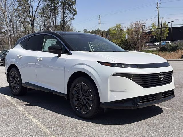 2026 Everest White Pearl/Black Nissan Murano Platinum AWD SUV