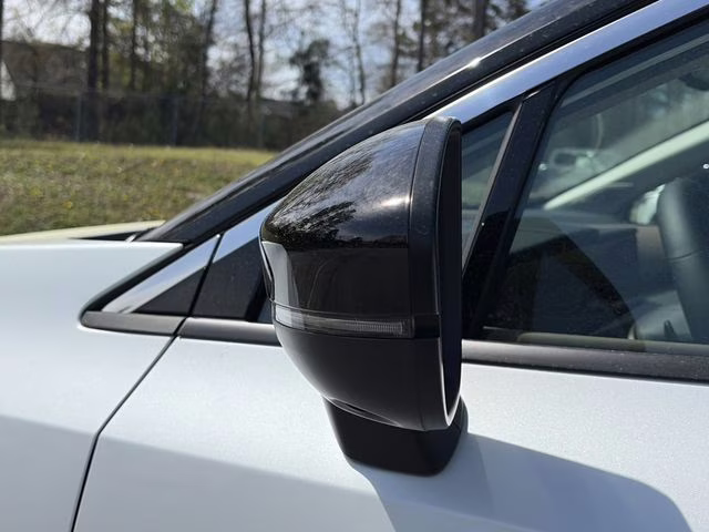 2026 Everest White Pearl/Black Nissan Murano Platinum AWD SUV