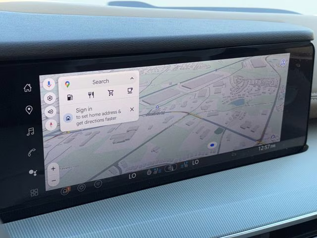 2026 Everest White Pearl/Black Nissan Murano Platinum AWD SUV