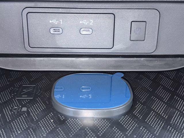 2026 Everest White Pearl/Black Nissan Murano Platinum AWD SUV