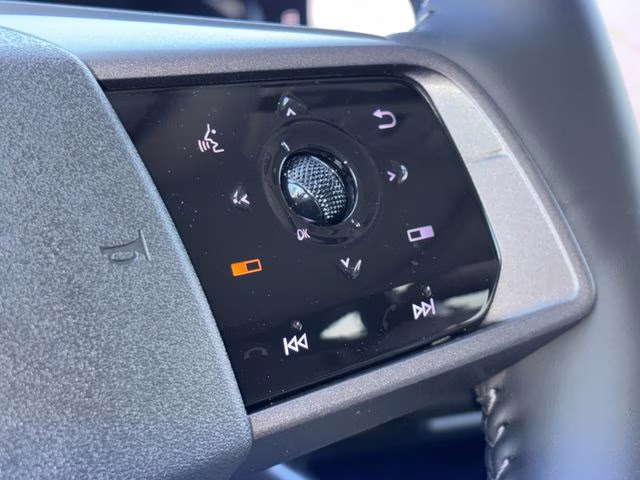 2026 Everest White Pearl/Black Nissan Murano Platinum AWD SUV