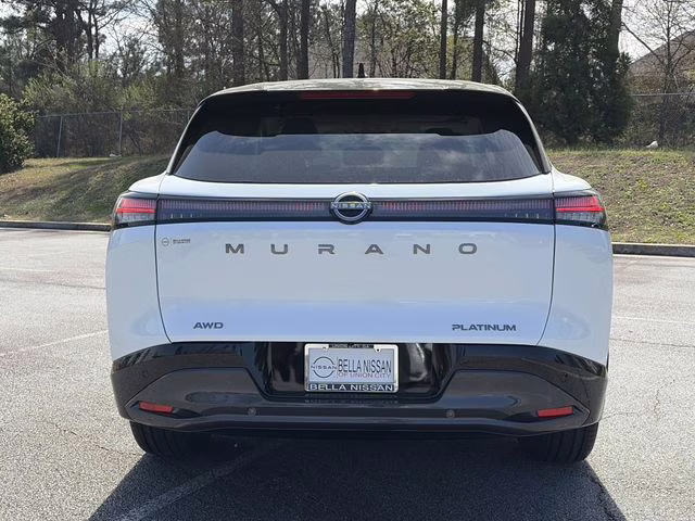 2026 Everest White Pearl/Black Nissan Murano Platinum AWD SUV