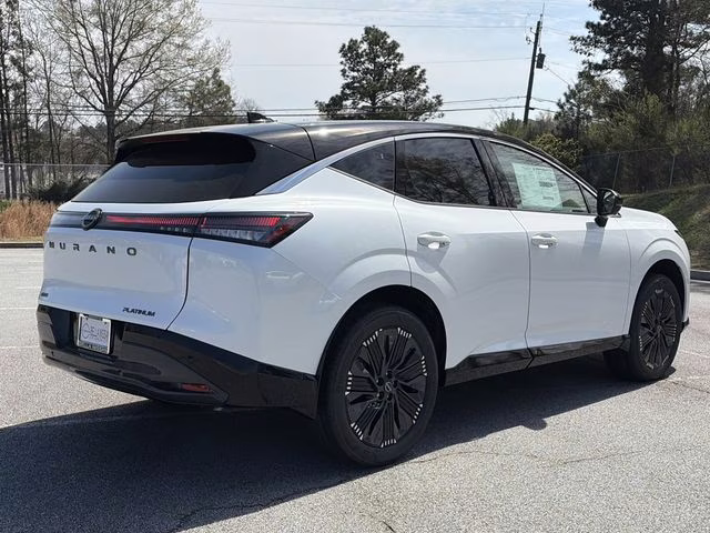 2026 Everest White Pearl/Black Nissan Murano Platinum AWD SUV