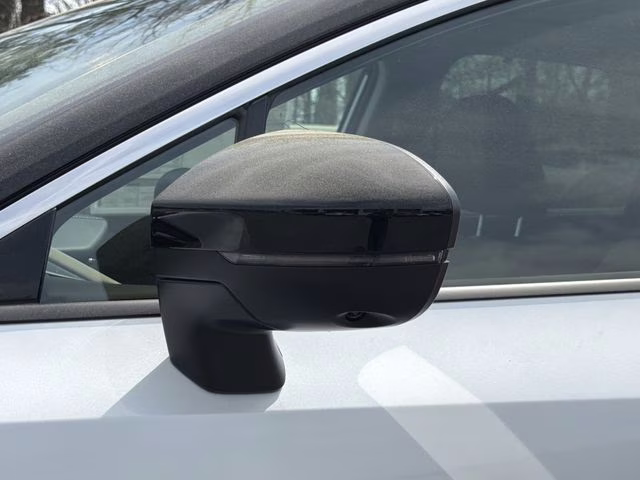 2026 Everest White Pearl/Black Nissan Murano Platinum AWD SUV