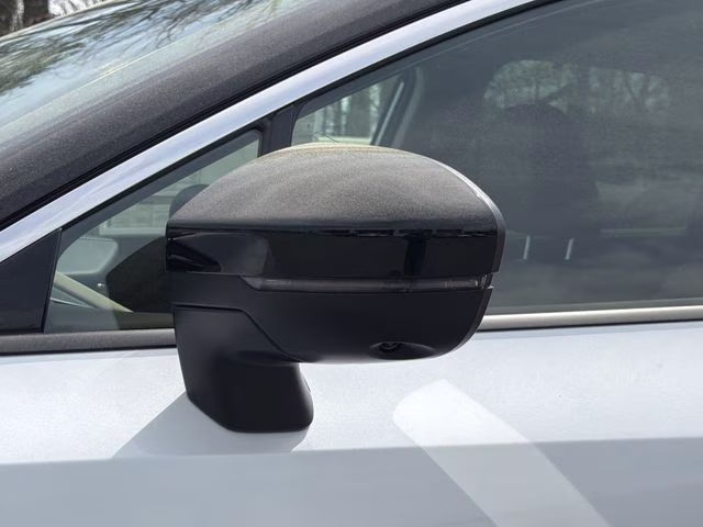 2026 Everest White Pearl/Black Nissan Murano Platinum AWD SUV