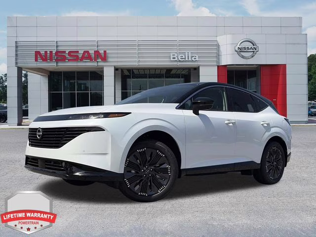 2026 Everest White Pearl/Black Nissan Murano Platinum AWD SUV