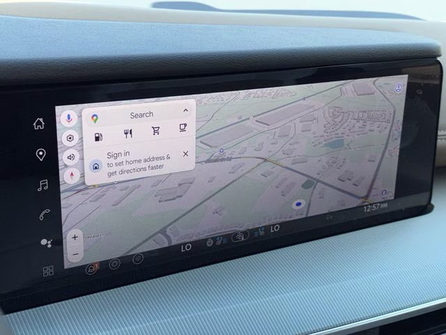 2026 Everest White Pearl/Black Nissan Murano Platinum AWD SUV