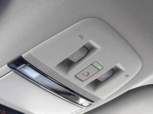 2026 Everest White Pearl/Black Nissan Murano Platinum AWD SUV
