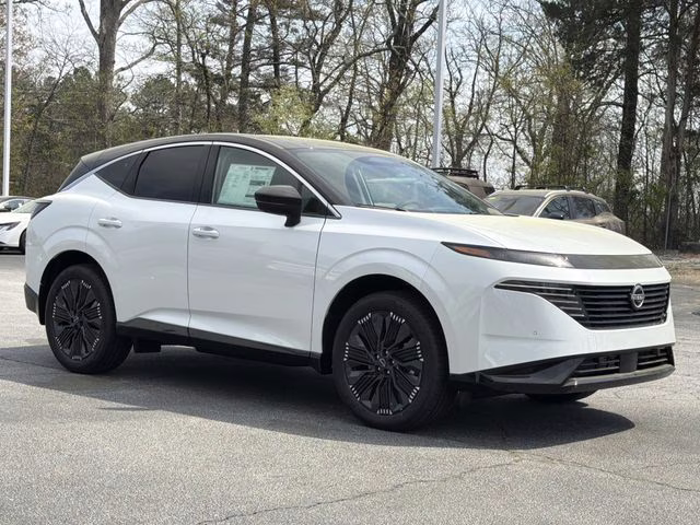 2026 Everest White Pearl/Black Nissan Murano Platinum AWD SUV