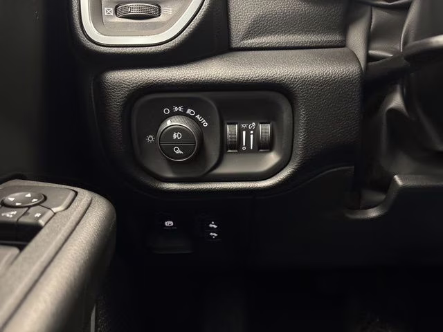 2026 Hydro Blue Pearlcoat Ram 1500 Big Horn Night Edition 4X4 Truck