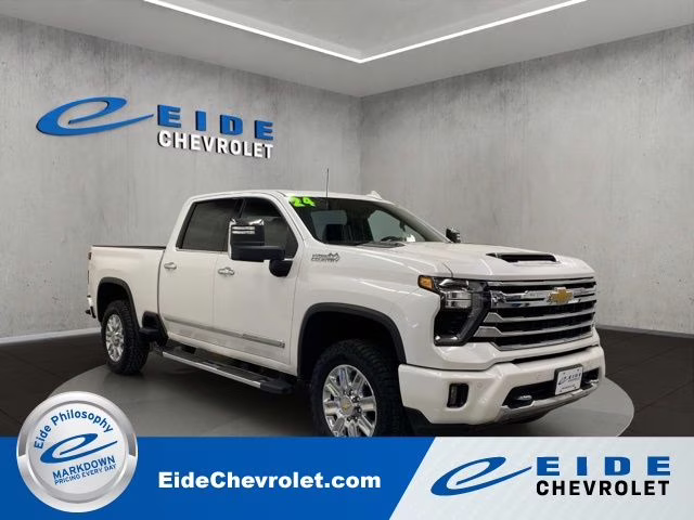 2024 Chevrolet Silverado HD High Country 4WD Crew Cab Standard Box's photo