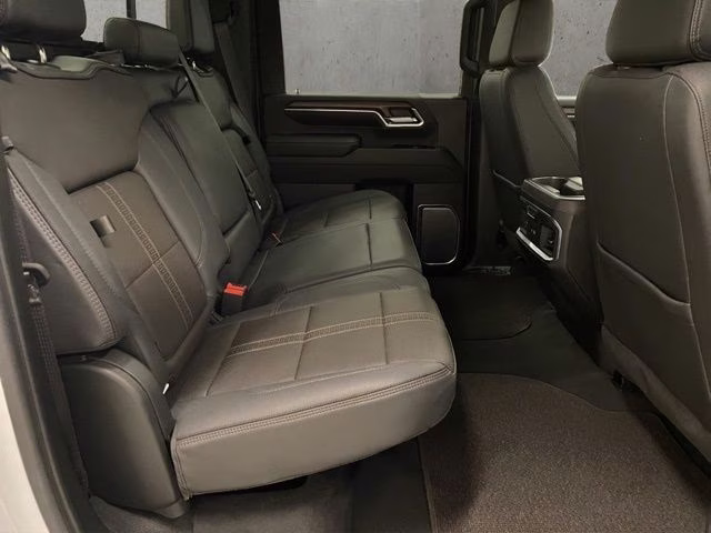 2024 Iridescent Pearl Tricoat Chevrolet Silverado 2500HD High Country 4X4 Truck