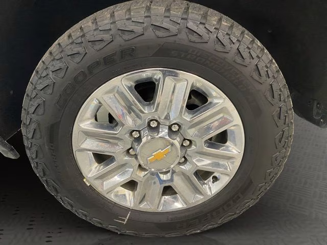 2024 Iridescent Pearl Tricoat Chevrolet Silverado 2500HD High Country 4X4 Truck