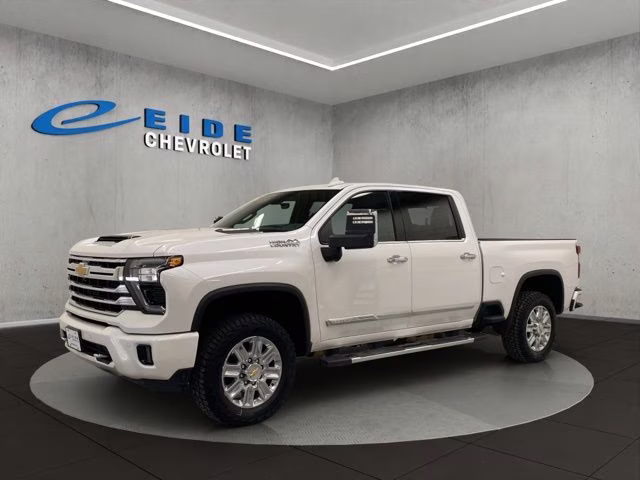 2024 Iridescent Pearl Tricoat Chevrolet Silverado 2500HD High Country 4X4 Truck