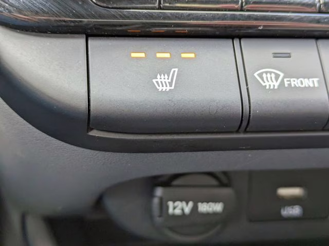 2025 Fluid Metal Hyundai Elantra SEL Convenience FWD Sedan