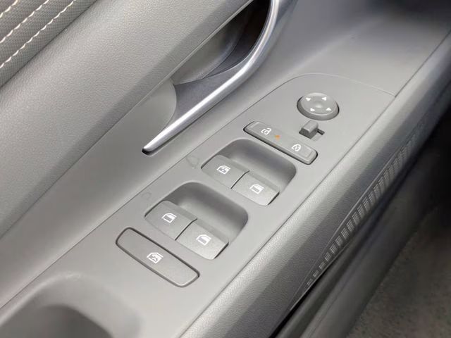 2025 Fluid Metal Hyundai Elantra SEL Convenience FWD Sedan