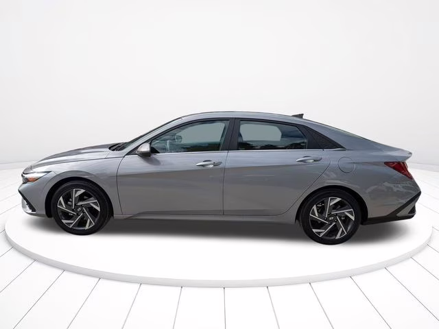 2025 Fluid Metal Hyundai Elantra SEL Convenience FWD Sedan