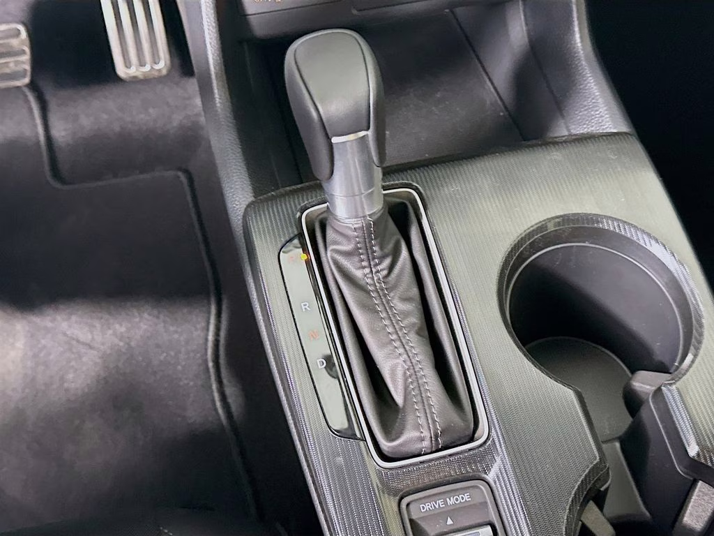 2026 Platinum White Pearl Honda Civic Sport FWD Hatchback