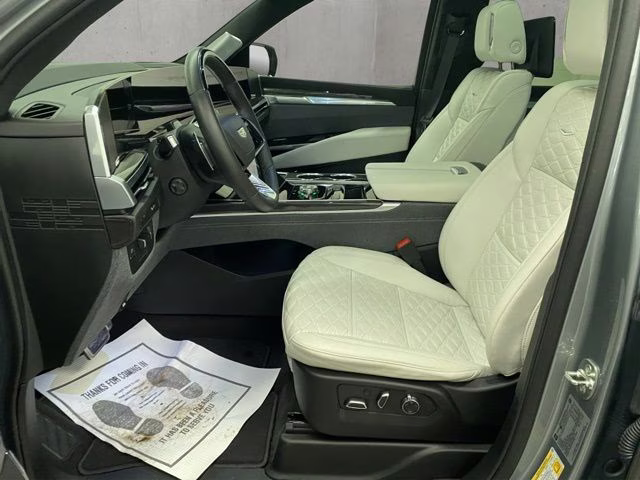 2025 Argent Silver Metallic Cadillac Escalade ESV V-Series AWD SUV