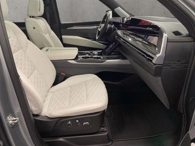 2025 Argent Silver Metallic Cadillac Escalade ESV V-Series AWD SUV
