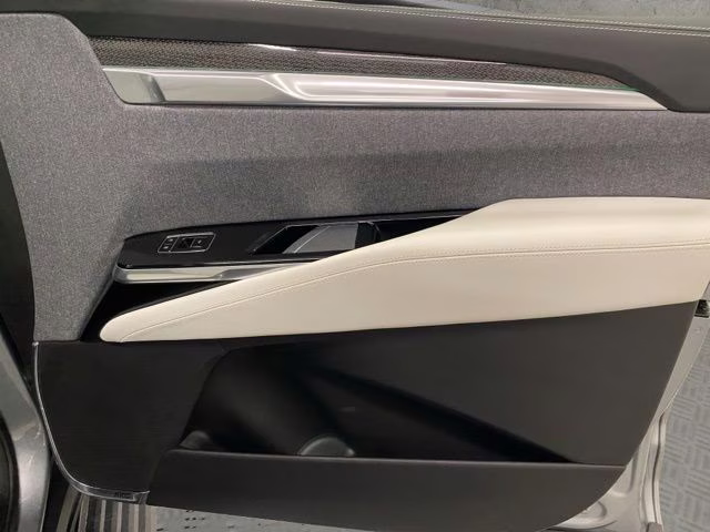 2025 Argent Silver Metallic Cadillac Escalade ESV V-Series AWD SUV