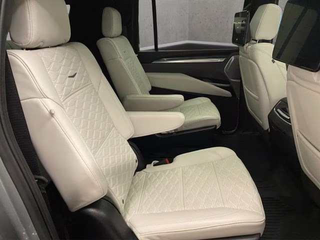 2025 Argent Silver Metallic Cadillac Escalade ESV V-Series AWD SUV