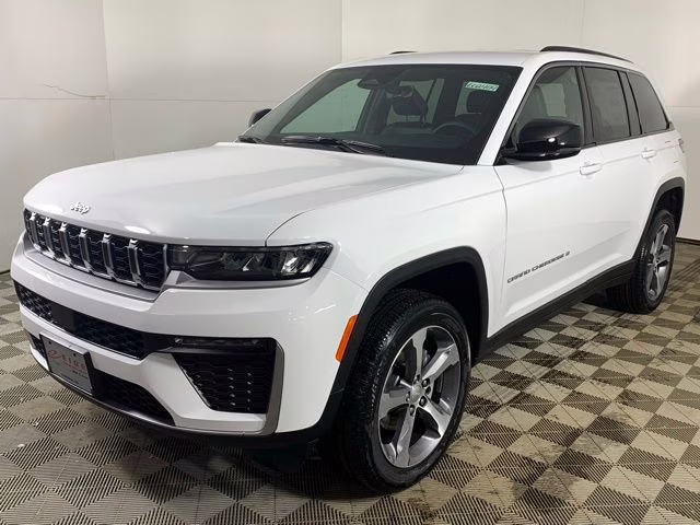 2026 Bright White Clearcoat Jeep Grand Cherokee Limited 4X4 SUV