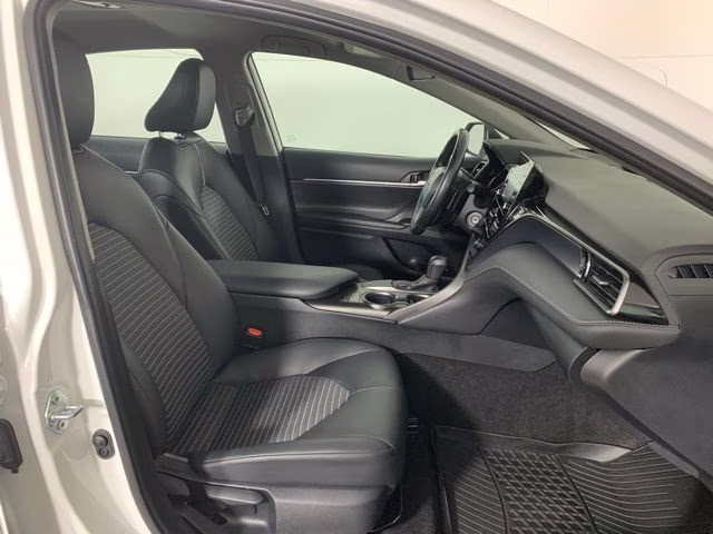 2023 Wind Chill Pearl Toyota Camry SE FWD Sedan
