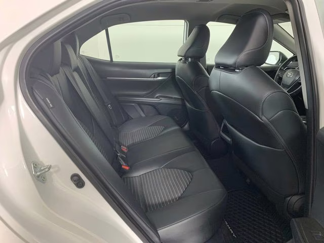 2023 Wind Chill Pearl Toyota Camry SE FWD Sedan