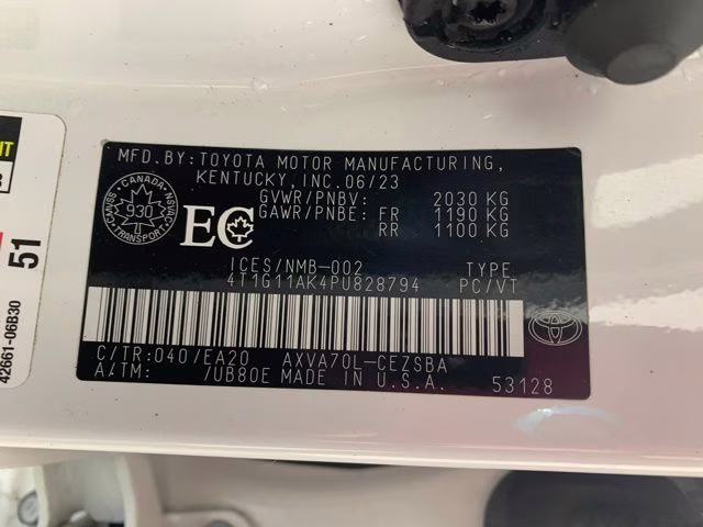 2023 Wind Chill Pearl Toyota Camry SE FWD Sedan