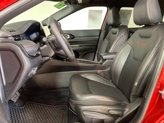 2025 Red Hot Pearlcoat Jeep Compass Trailhawk 4X4 SUV