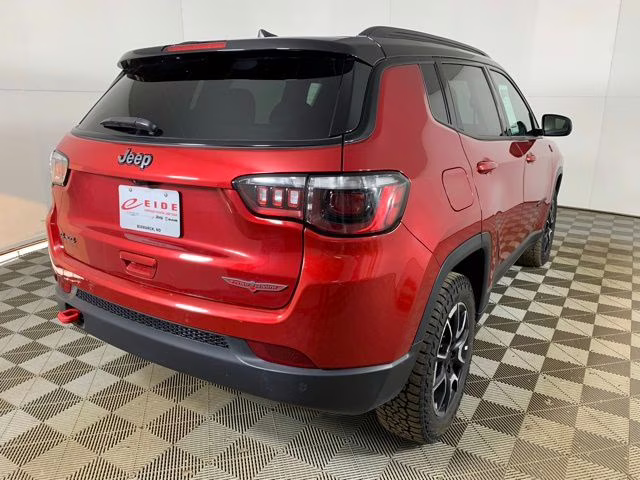 2025 Red Hot Pearlcoat Jeep Compass Trailhawk 4X4 SUV