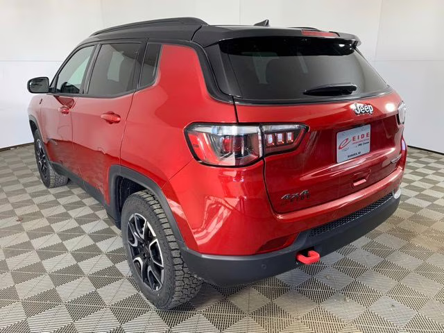 2025 Red Hot Pearlcoat Jeep Compass Trailhawk 4X4 SUV
