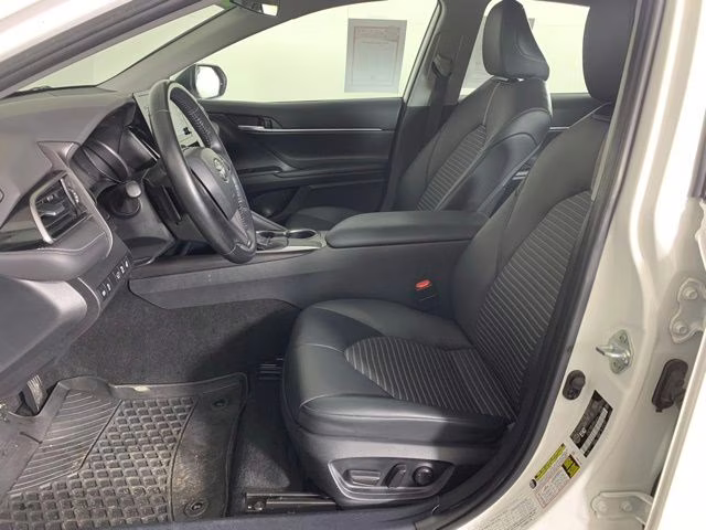 2023 Wind Chill Pearl Toyota Camry SE FWD Sedan