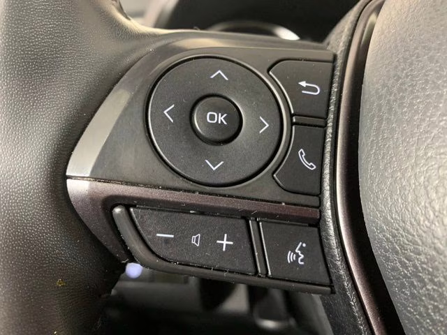 2023 Wind Chill Pearl Toyota Camry SE FWD Sedan