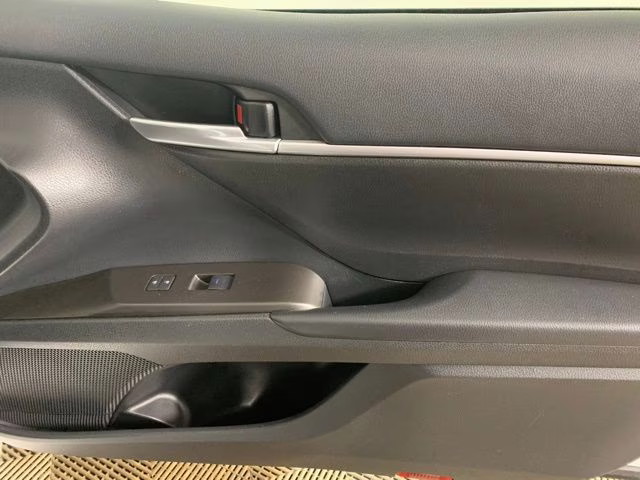 2023 Wind Chill Pearl Toyota Camry SE FWD Sedan