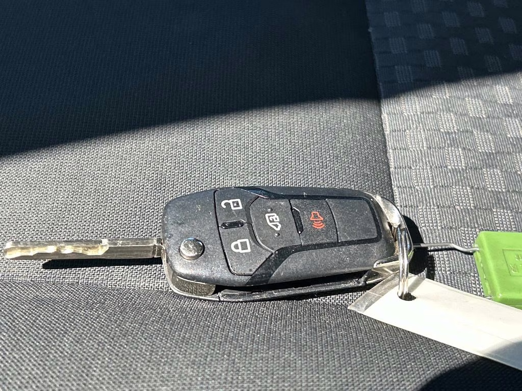 2023 Oxford White Ford Transit-350 XLT RWD Crossover