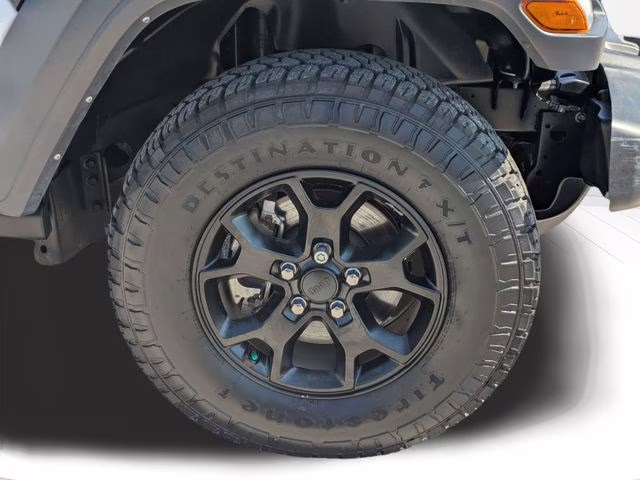 2022 Bright White Clearcoat Jeep Wrangler Unlimited Willys 4X4 SUV