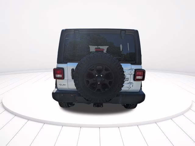 2022 Bright White Clearcoat Jeep Wrangler Unlimited Willys 4X4 SUV
