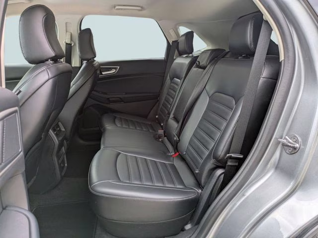 2024 Silver Metallic Ford Edge SEL AWD SUV