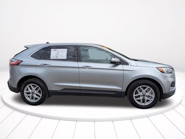 2024 Silver Metallic Ford Edge SEL AWD SUV