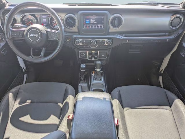 2022 Bright White Clearcoat Jeep Wrangler Unlimited Willys 4X4 SUV