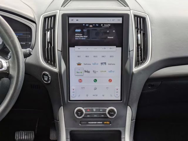 2024 Silver Metallic Ford Edge SEL AWD SUV
