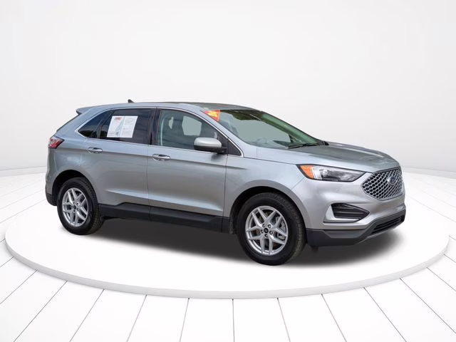 2024 Silver Metallic Ford Edge SEL AWD SUV